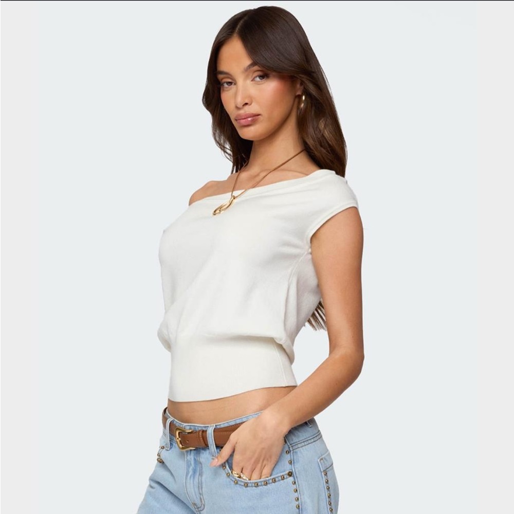 Edikted White Off-Shoulder Ribbed Crop Top